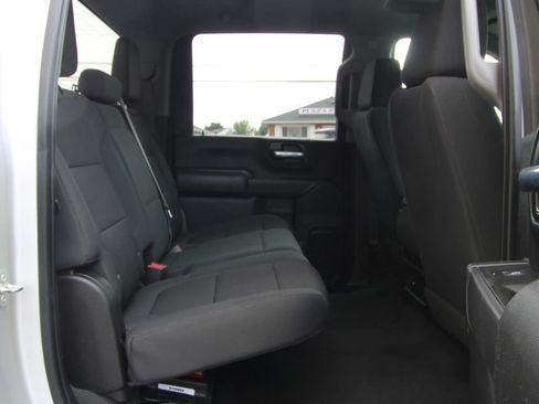 Used 2021 Chevrolet Silverado 2500 Custom w/ Custom Value Package AWD/4WD image 12