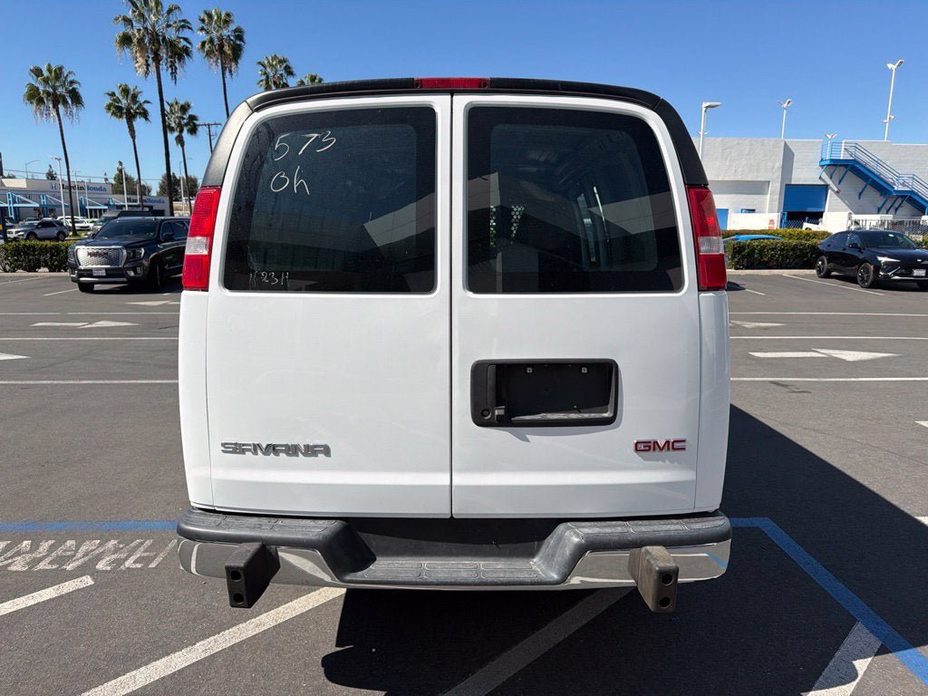 Used 2025 GMC Savana 2500 w/ Driver Convenience Package RWD image 7