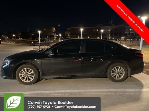Used 2025 Toyota Camry XSE image 4