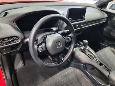 Certified 2025 Honda HR-V Sport image 11