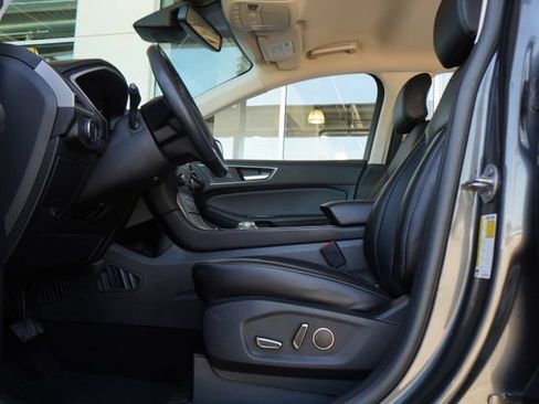 Used 2019 Ford Edge SEL w/ Equipment Group 201A FWD image 25
