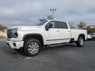 Used 2025 Chevrolet Silverado 3500 High Country w/ Technology Package video 2