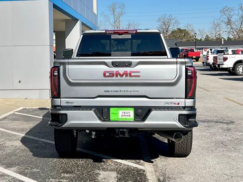 New 2026 GMC Sierra 2500 AT4 w/ AT4 Premium Plus Package image 4