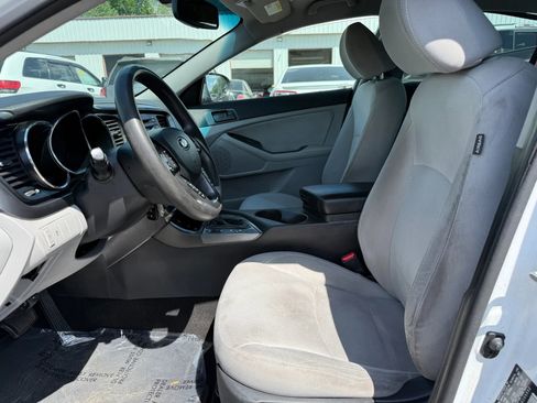 Used 2013 Kia Optima LX image 2