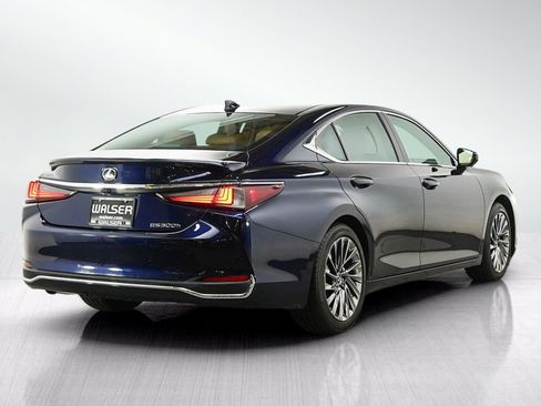 Used 2024 Lexus ES 300h FWD image 6