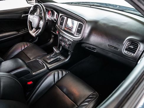 Used 2022 Dodge Charger SRT Hellcat w/ Harman/Kardon Audio Group image 17