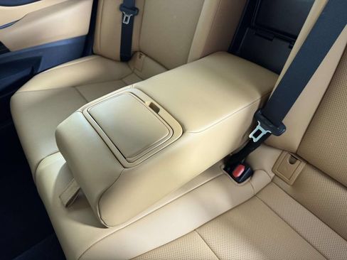 Used 2024 Lexus ES 350 w/ Premium Package FWD image 34