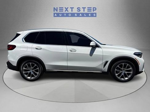 Used 2019 BMW X5 xDrive40i w/ Convenience Package AWD/4WD image 9
