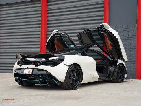 Used 2018 McLaren 720S Performance RWD image 4