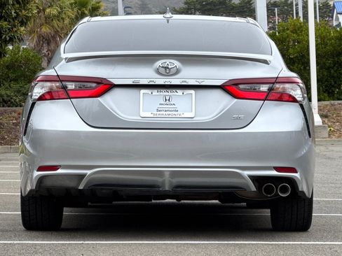Used 2021 Toyota Camry SE FWD image 9