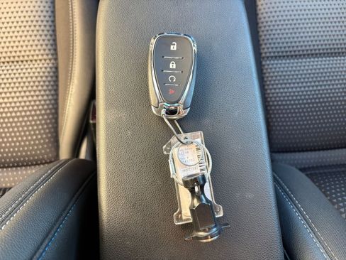 Used 2025 Chevrolet Trax LT image 22