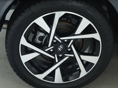 Used 2022 Hyundai Kona Limited w/ Cargo Package image 12