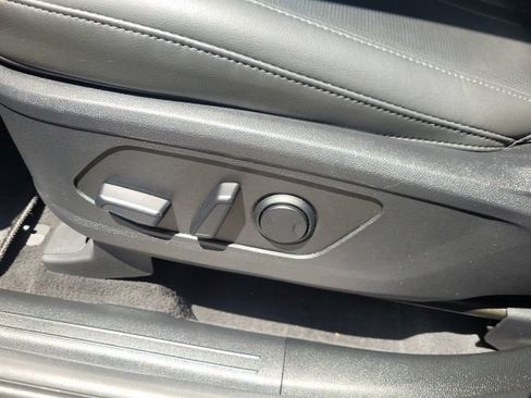 Certified 2025 Kia Sorento S AWD/4WD image 21