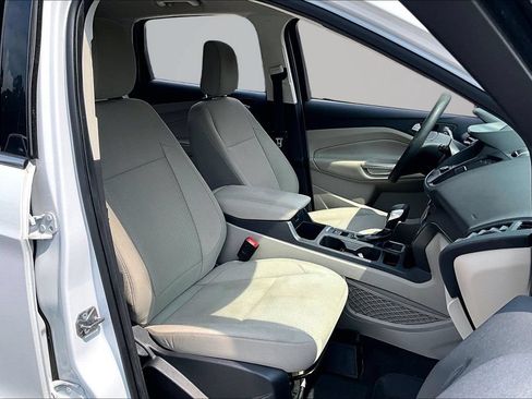 Used 2019 Ford Escape SE FWD image 28
