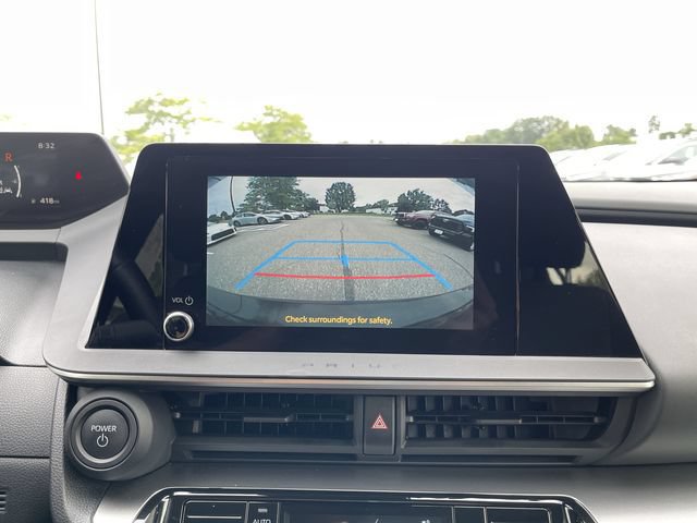 Used 2024 Toyota Prius LE FWD image 18