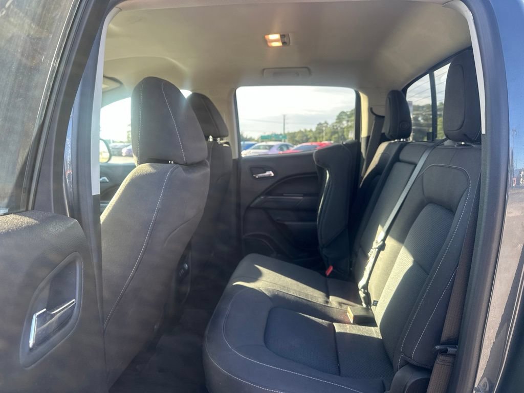 Used 2017 Chevrolet Colorado LT w/ LT Convenience Package RWD image 11