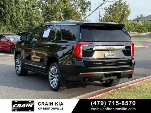 Used 2021 GMC Yukon Denali w/ Denali Premium Package AWD/4WD image 5