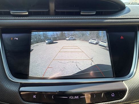 Used 2019 Cadillac XT5 AWD image 17