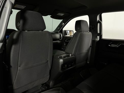 Used 2025 Chevrolet Silverado 1500 LT Trail Boss w/ Convenience Package II image 25