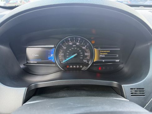 Used 2017 Ford Explorer Limited FWD image 10