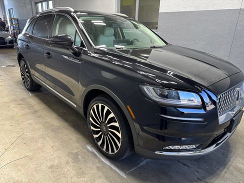 Used 2022 Lincoln Nautilus Black Label w/ Class II Trailer Tow Package AWD/4WD image 4