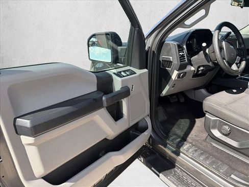 Used 2018 Ford F150 XL w/ Equipment Group 101A Mid RWD image 9