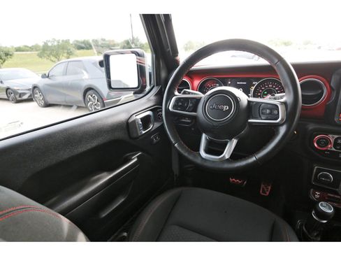 Used 2021 Jeep Wrangler Rubicon AWD/4WD image 10
