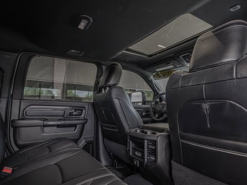 Used 2023 RAM 2500 Limited AWD/4WD image 28