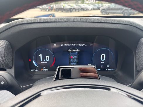 Used 2025 Ford Explorer ST image 13