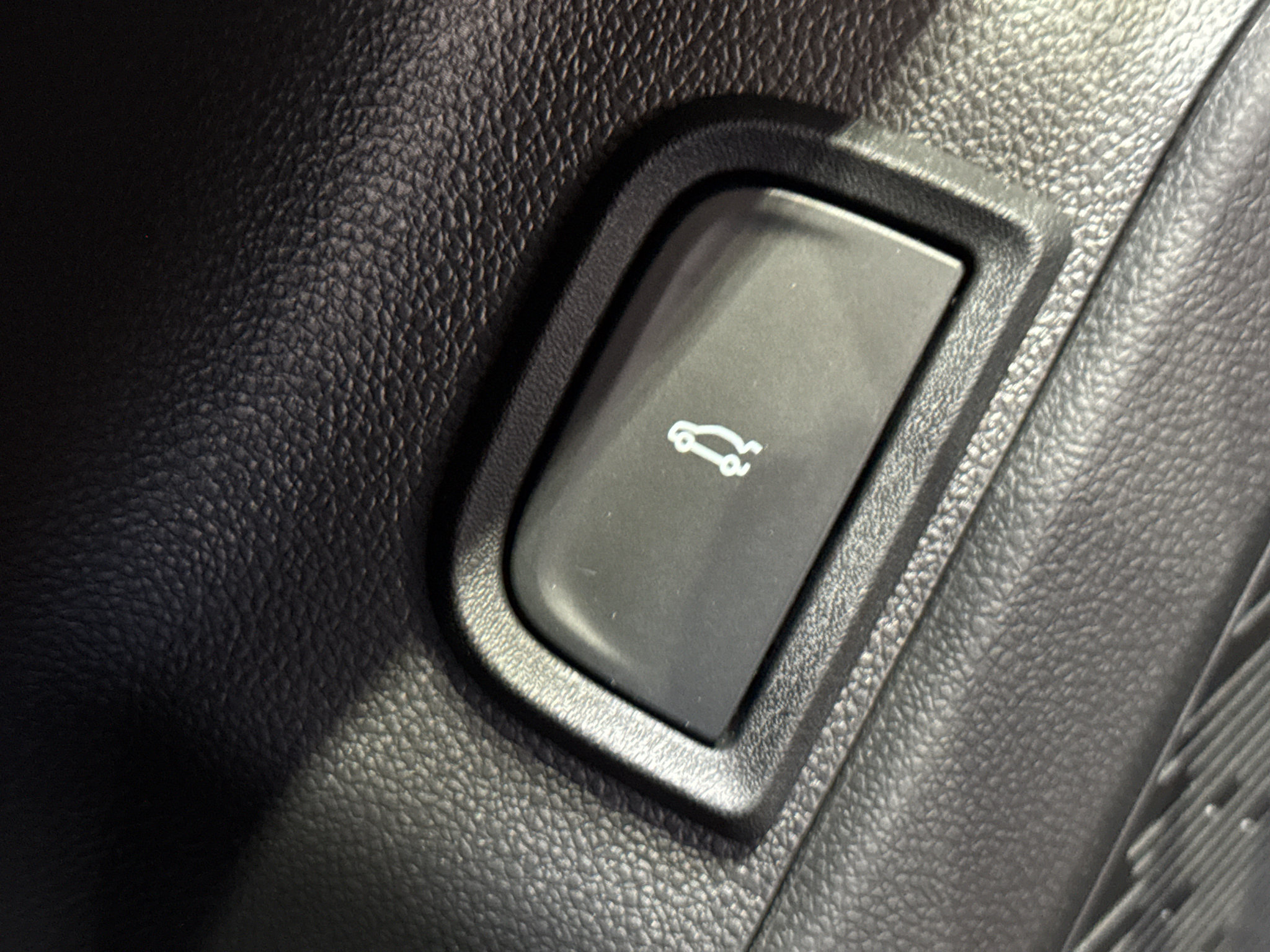 New 2026 GMC Terrain AT4 w/ Technology Package II AWD/4WD image 33