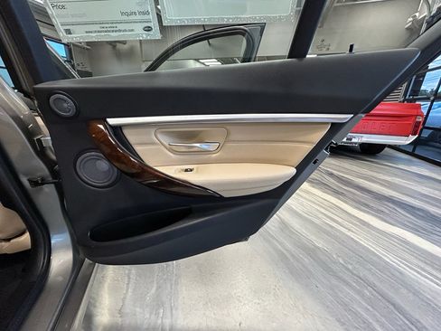 Used 2018 BMW 330i xDrive Sedan AWD/4WD image 44