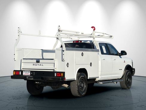 Used 2021 RAM 2500 Big Horn image 4