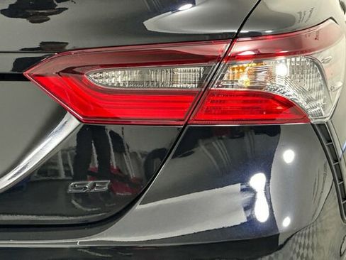 Used 2023 Toyota Camry SE image 31