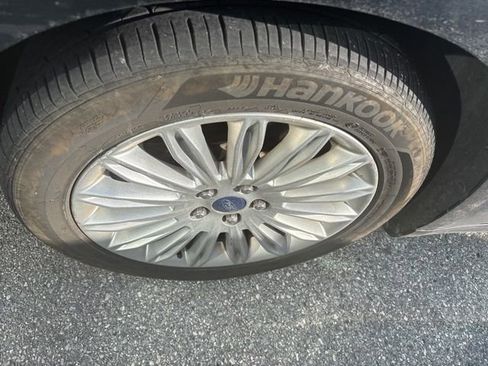 Used 2014 Ford Fusion Energi Titanium w/ Driver Assist Package image 8