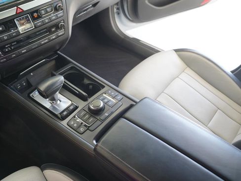 Used 2018 Genesis G80 3.3T Sport RWD image 22