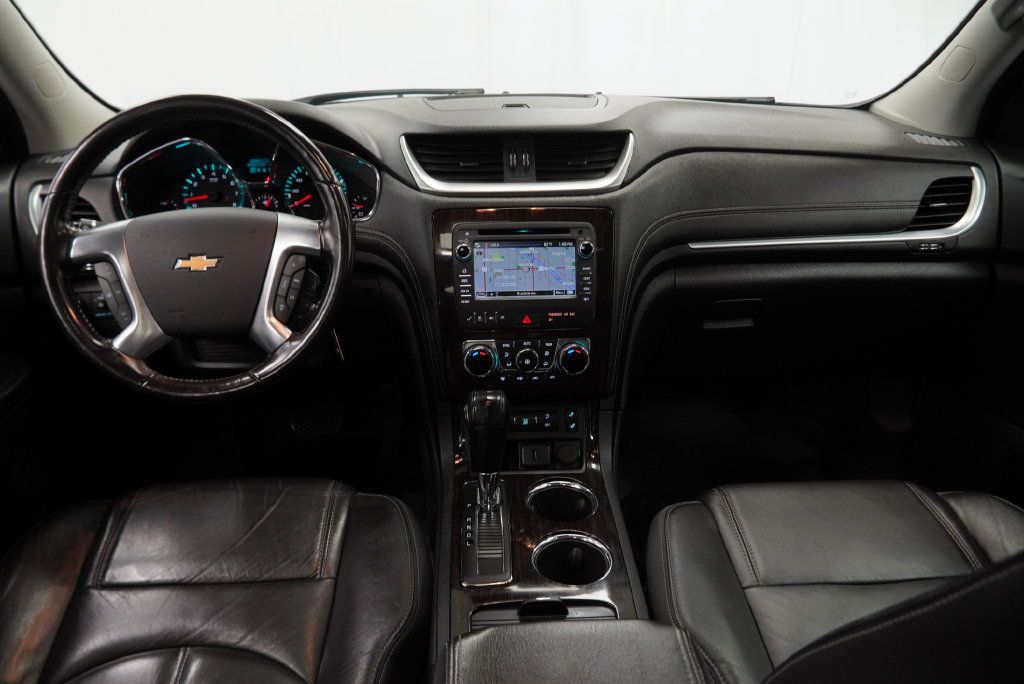 Used 2016 Chevrolet Traverse LT AWD/4WD image 3