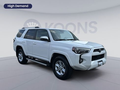 Used 2024 Toyota 4Runner SR5 Premium image 1
