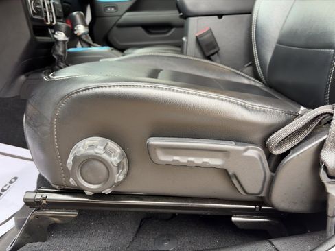 Used 2023 Jeep Wrangler Unlimited Sahara w/ Cold Weather Group image 17