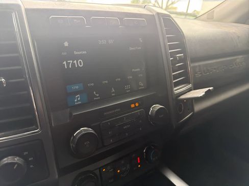 Used 2019 Ford F250 XLT w/ XLT Premium Package image 7