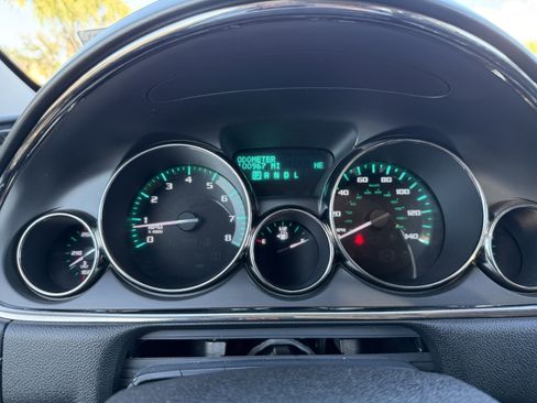 Used 2014 Buick Enclave Premium w/ Trailering Provision Package image 32