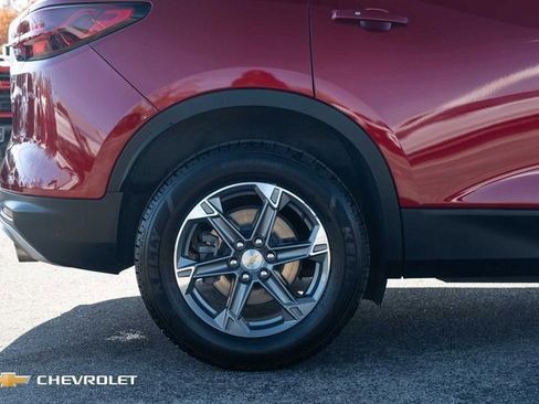 Used 2023 Chevrolet Blazer LT w/ Driver Confidence Package image 5