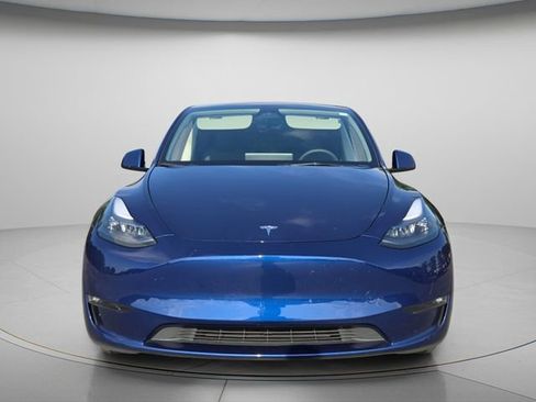 Used 2023 Tesla Model Y Long Range AWD/4WD image 4