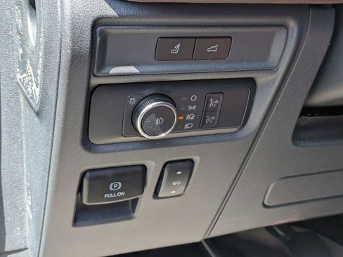 Certified 2022 Ford Expedition Limited AWD/4WD image 16