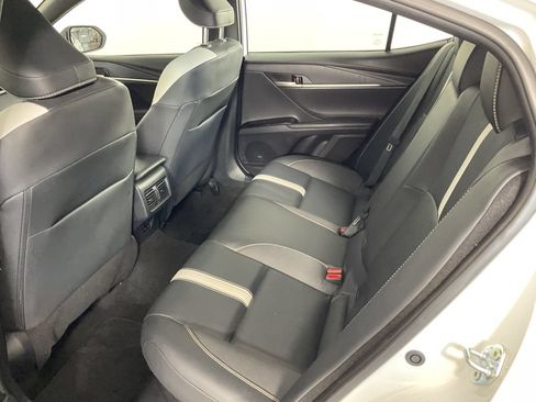 Used 2025 Toyota Camry SE FWD image 19