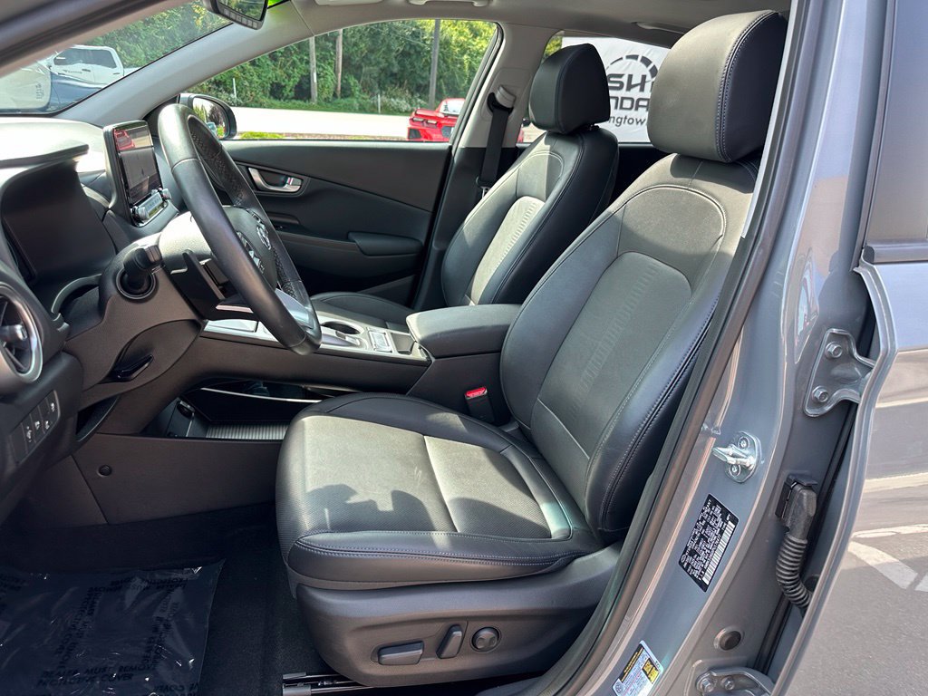 Used 2023 Hyundai Kona Limited FWD image 13