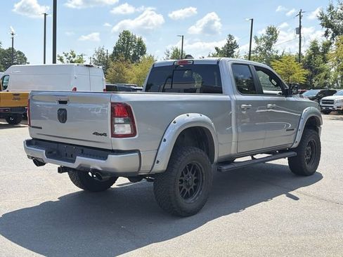 Used 2022 RAM 1500 Big Horn w/ Night Edition AWD/4WD image 4