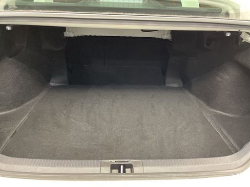 Used 2025 Toyota Camry LE image 33