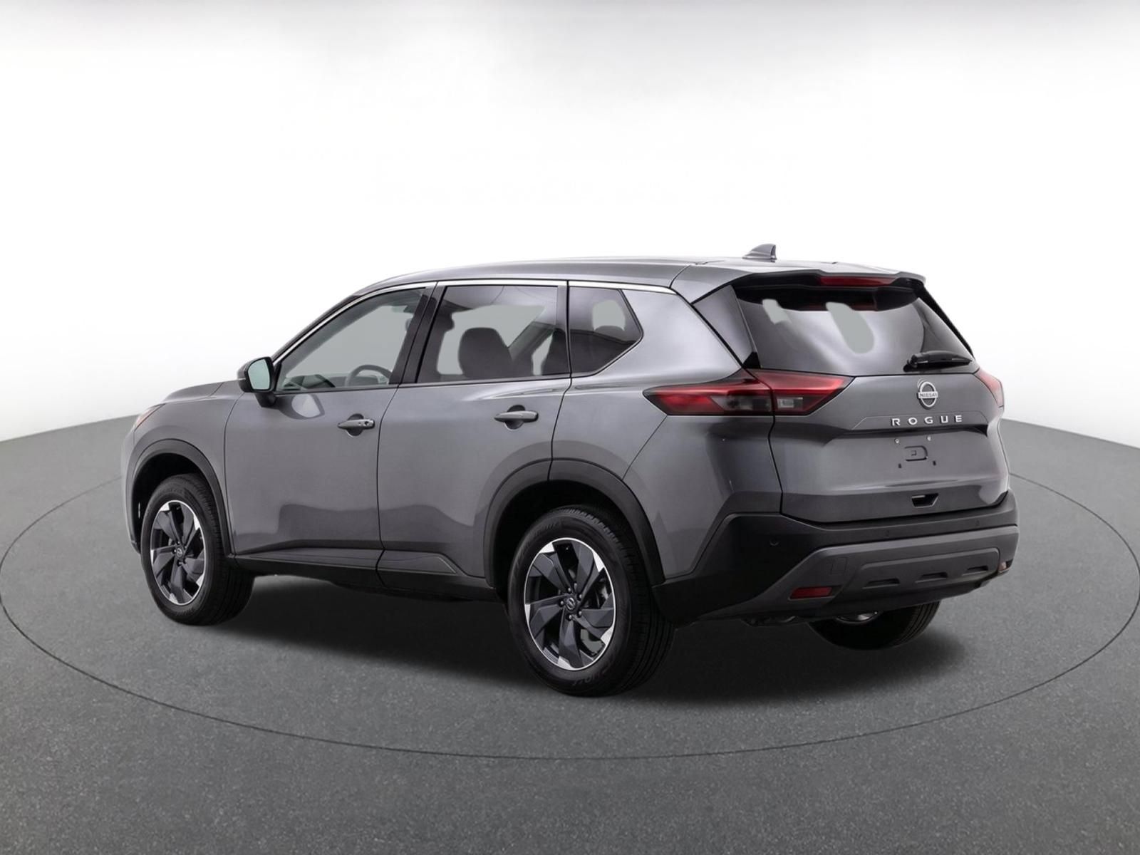 Used 2025 Nissan Rogue SV FWD image 6