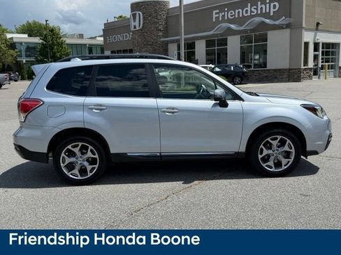 Used 2018 Subaru Forester 2.5i Touring w/ Popular Package #2 AWD/4WD image 4