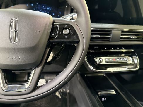 New 2026 Lincoln Corsair Premiere FWD image 15